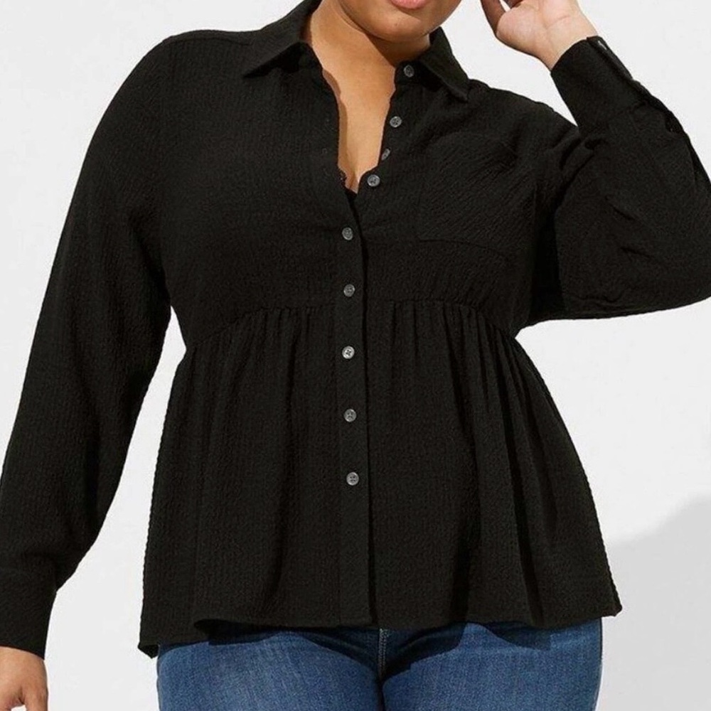 NWT Torrid Black Peplum Button-Up Top